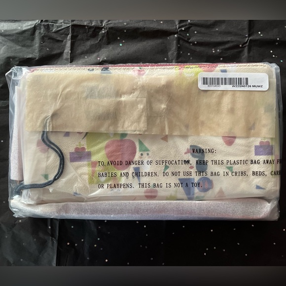 Disney Snow White & the Seven Dwarfs 85th Anniversary Dooney & Bourke Wristlet